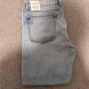 Zara Women Light Wash Straight Leg Jeans